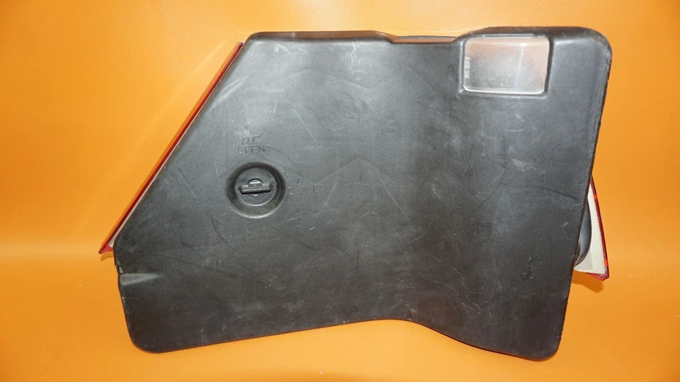 MERCEDES BENZ S320 TAIL LIGHT LEFT DRIVER 1992 1993 1994 W140 S500 A1408200564 - Image 4 of 4