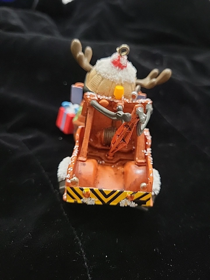 2011 Disney Pixar Cars Mater Grolier President’s Edition Ornament Read - Image 4 of 4