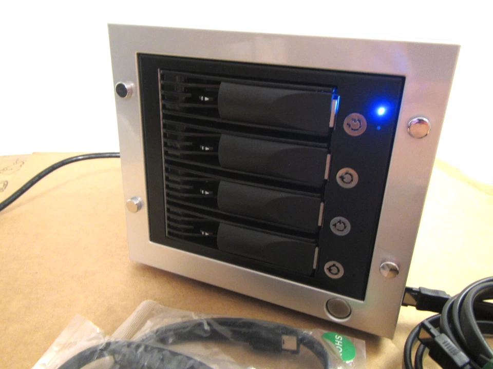 EnhanceBox X4 Raid Desktop Disk Array Hard Drive Enclosure 4 Bay 3.5in SATA-II - Image 2 of 4