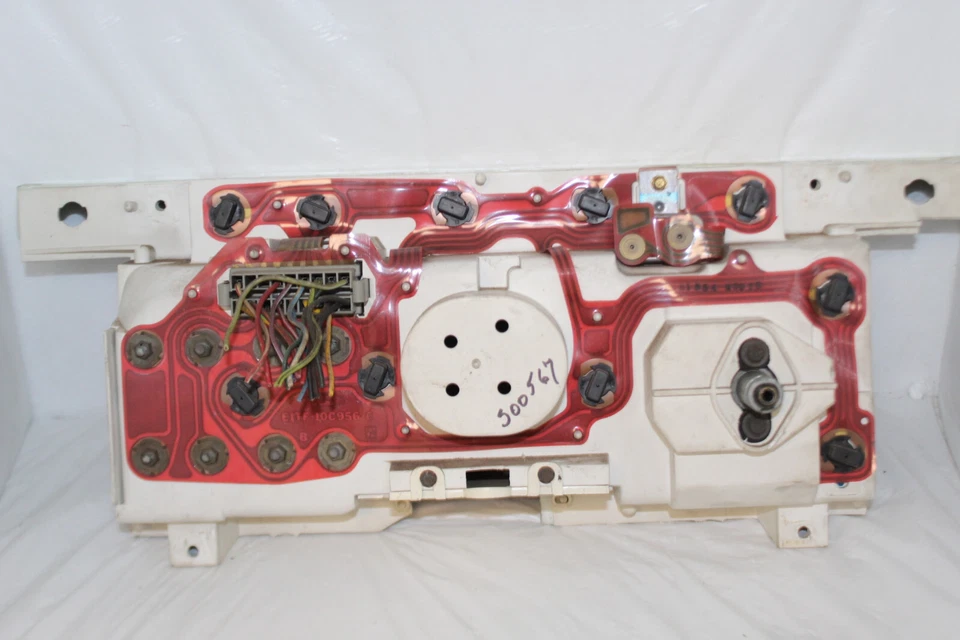 Cuadro de instrumentos velocímetro 80-86 Ford F150/F250/F350 diésel 56.107 millas Foto 2 de 4