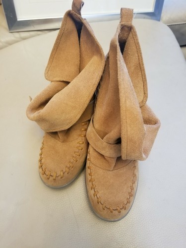 Leather Luxury Rebel Tan Brown Stitched Wedge Booties Women Sz 39.5 - Picture 3 of 5