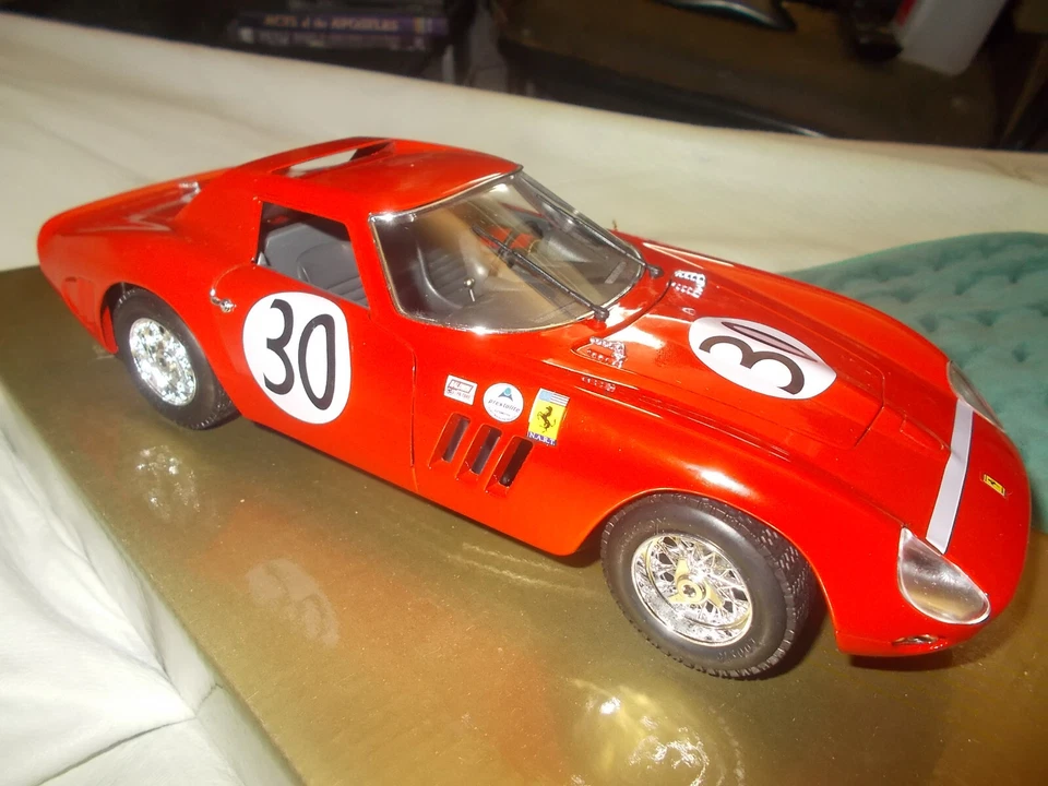 1/18 1964 FERRARI 250 GTO COUPE DAYTONA 2000 KM 1ST GUILOY (RARE DECALED) - Image 2 of 4