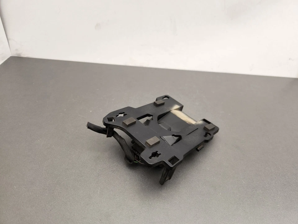 Yukon XL 2015 parabrisas delantero electrónico cámara de asistencia para mantener el carril fabricante original de fábrica Foto 4 de 4