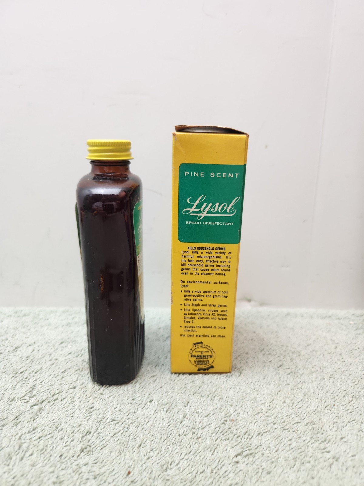 VTG Pine Scent Lysol Concentrate Glass Bottle 5 Oz Original Box NEW