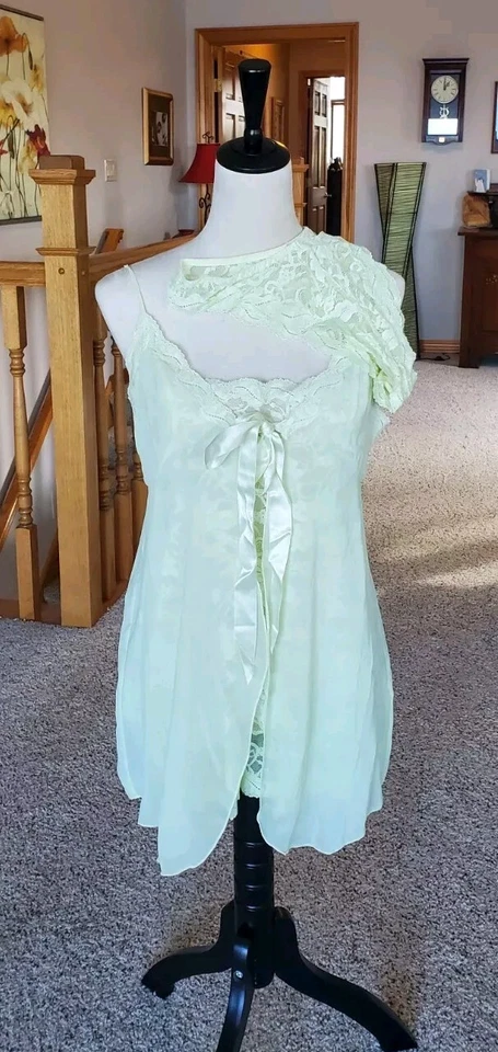 Lencería babydoll Victoria Secret vintage verde claro años 80 con bragas Foto 2 de 4