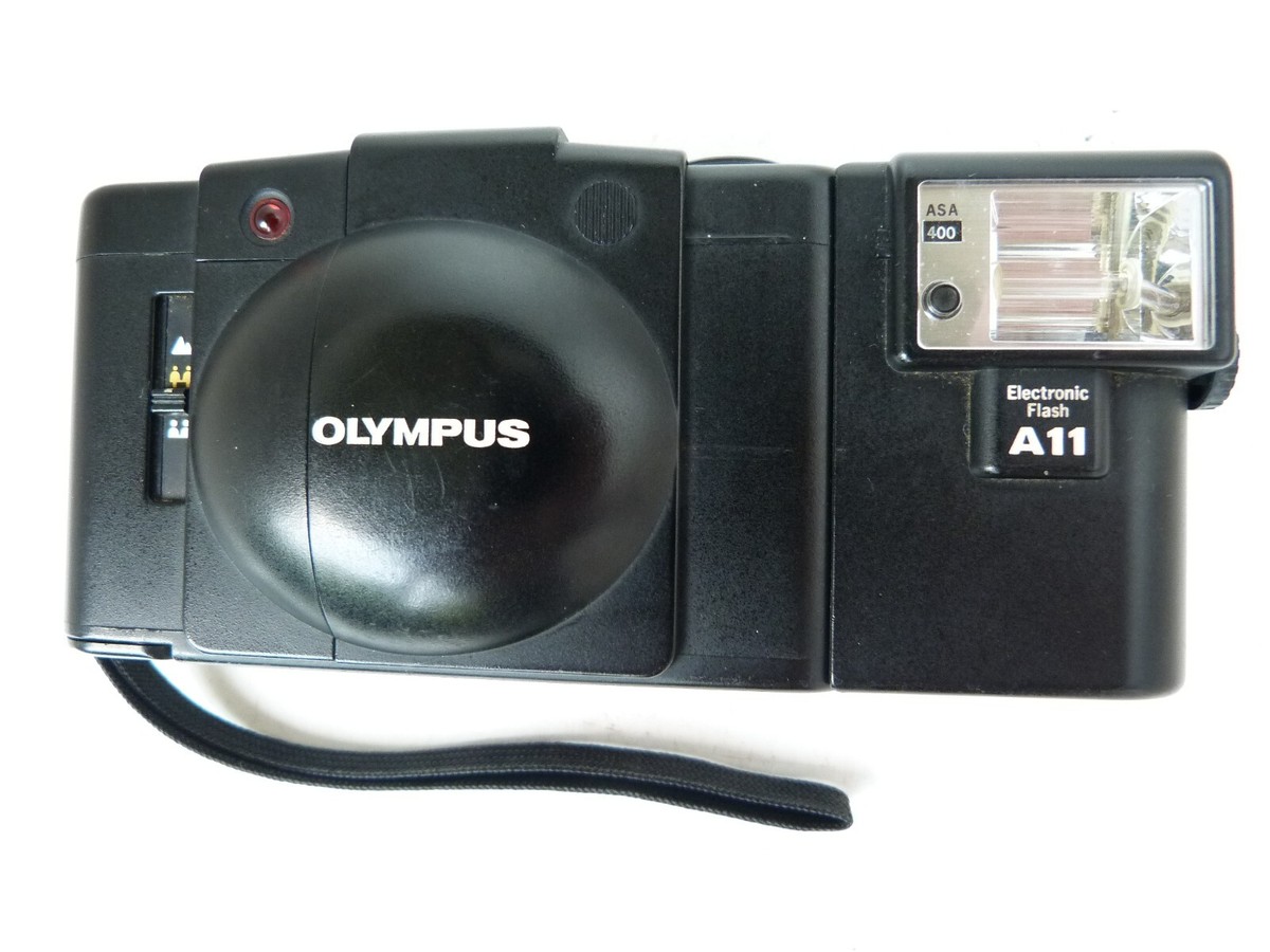 【OLYMPUS】 XA2 + A11 VINTAGE Olympus XA2 35mm Point & Shoot Film Camera A11 Flash
