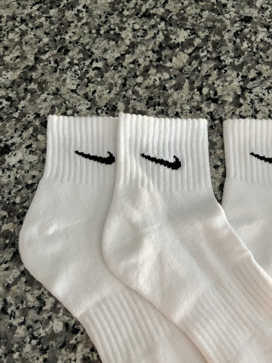 nike men's white quarter socks