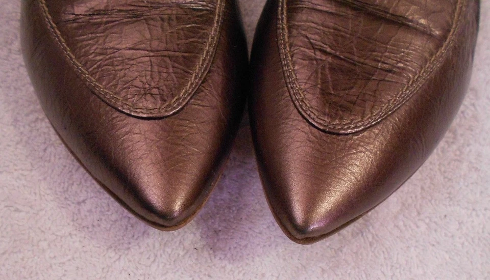 ACCESSOIRE DIFFUSION escarpins cuir métallisé taupe P 38 ½ TBE - Photo 3/4