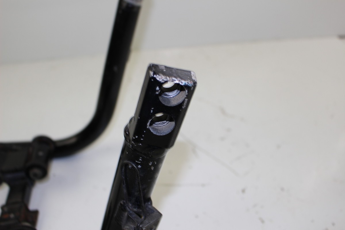 1993 Kawasaki Ninja ZX11 ZX1100C LOWER ENGINE FRAME CRADLE