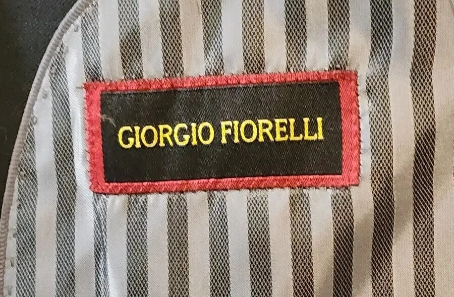 Blazer Giorgio Fiorelli Negro Sólido Para Hombres 46R 2 Btn Doble Ventilación Calce Ajustado Foto 4 de 4