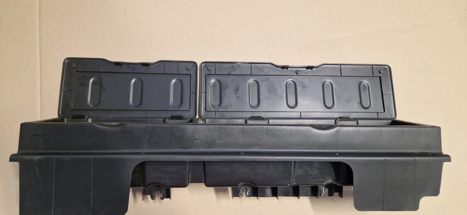 Cubo de almacenamiento de carga trasero Chevrolet HHR 2006-2011 22735079 Foto 2 de 4