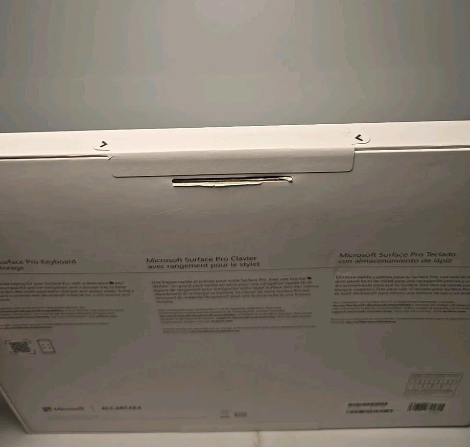 Microsoft Surface Pro Keyboard with Pen Storage Black - Model 1864 - Image 4 of 4