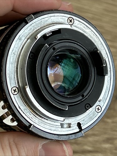 Leggi Nikon Ai-S Ais Nikkor 24mm f2.8 MF obiettivo grandangolare - Foto 4 di 6