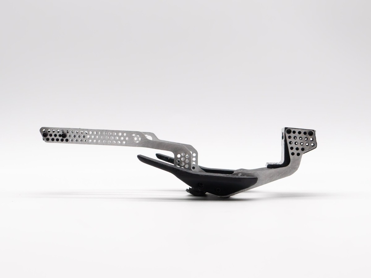 【CPC-L24】T W SCX24 comp chassis. 15 degree skid, adjustable link geometry