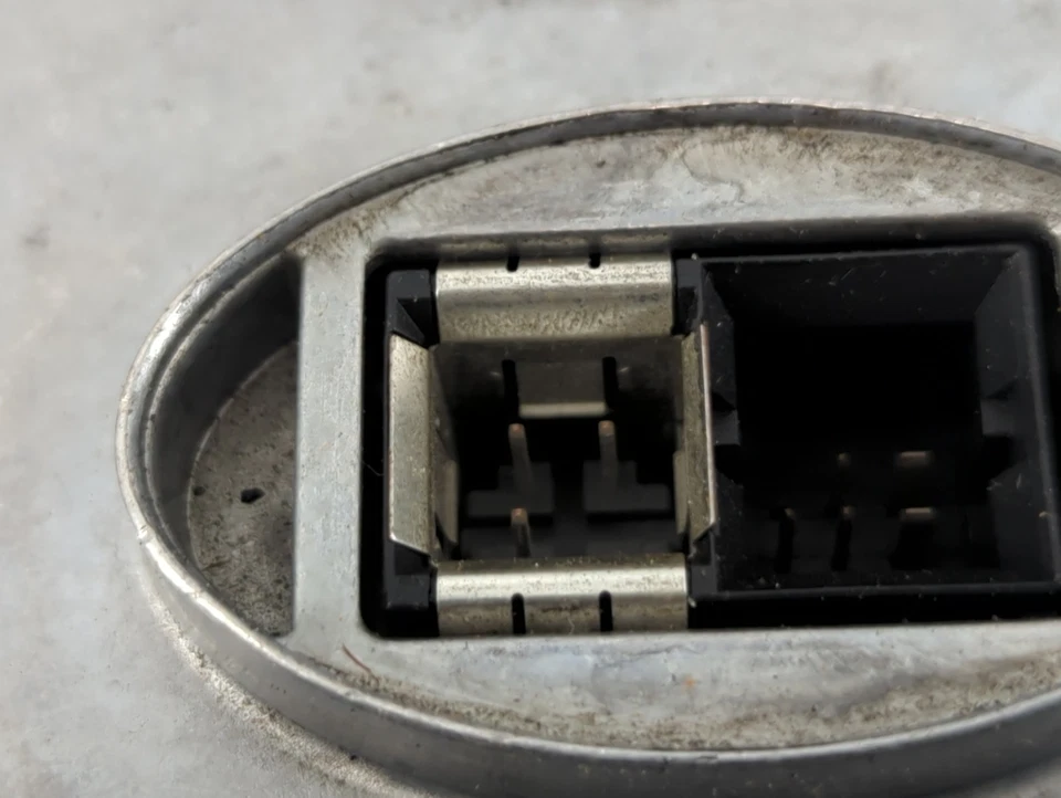 Faro de lastre para BMW 328i 2012-2016 FXU92 Foto 2 de 4