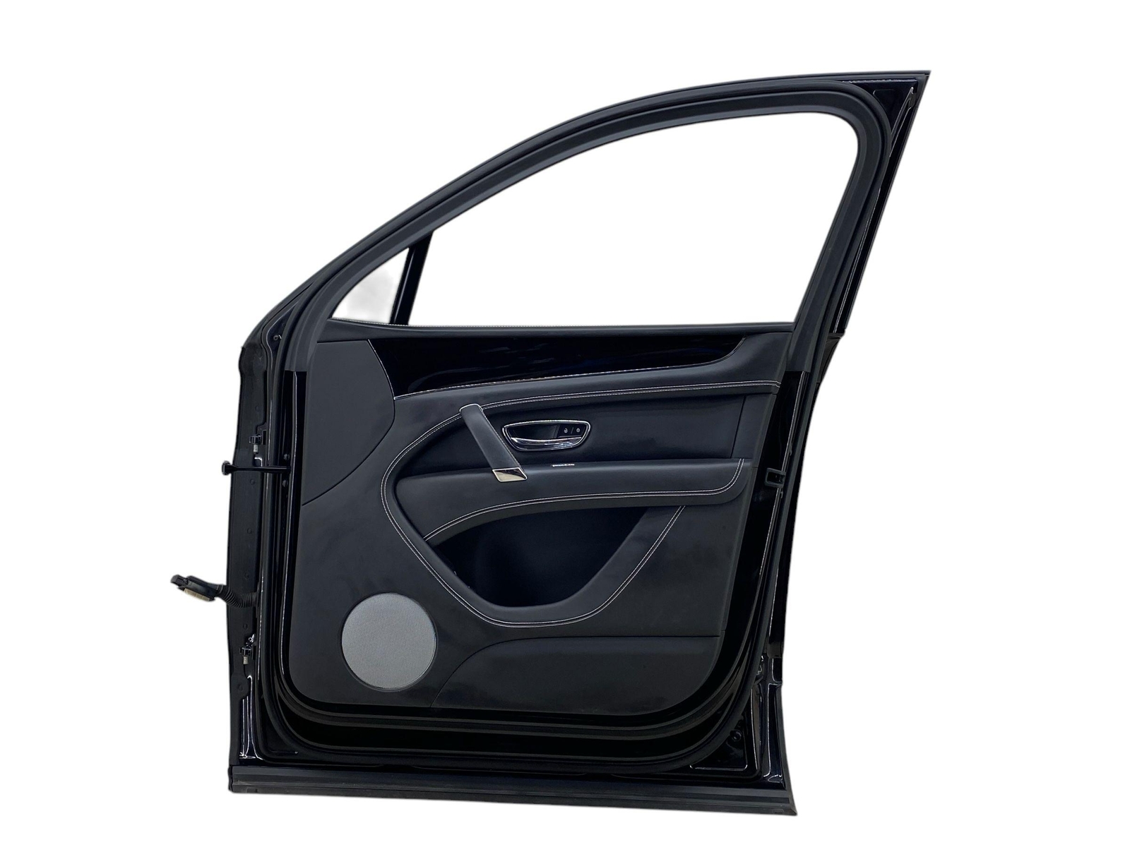 2016-2020 BENTLEY BENTAYGA OEM FRONT RIGHT PASS DOOR SHELL ONYX BLACK W/ HANDLE