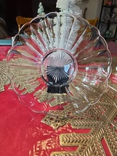 Heisey Clear Crystal Glass Serving Dish Possibly In The Narrow Flute Pattern 9"