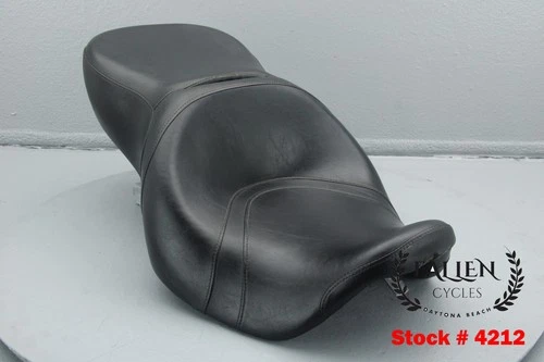 2007 Harley Road King Custom Front Driver Back Rear Passenger Seat #4212