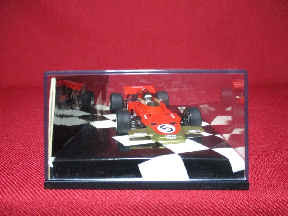 1:43 Scale Jochen Rindt WORLD CHAMPION 1970 Lotus 72 F1 Minichamps Formula 1 - Image 2 of 4