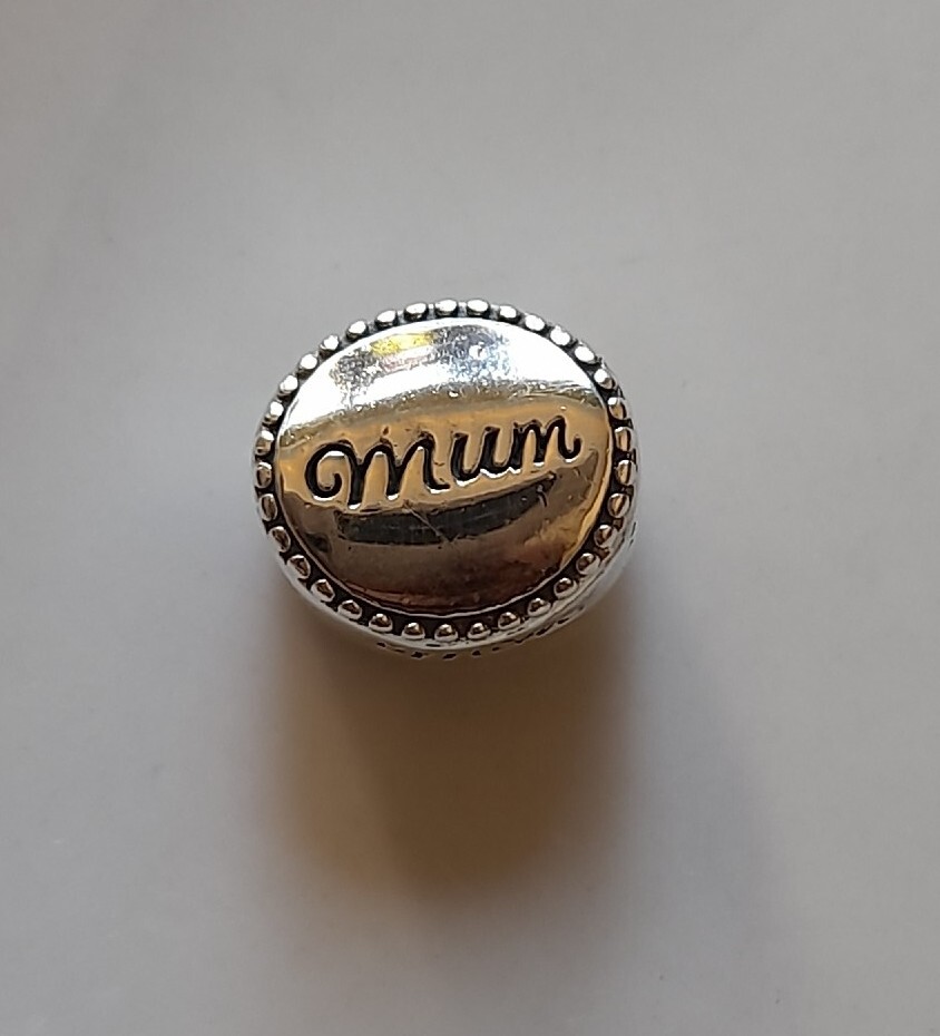 Genuine Chamilia sterling silver 925 Mum Languages bracelet charm