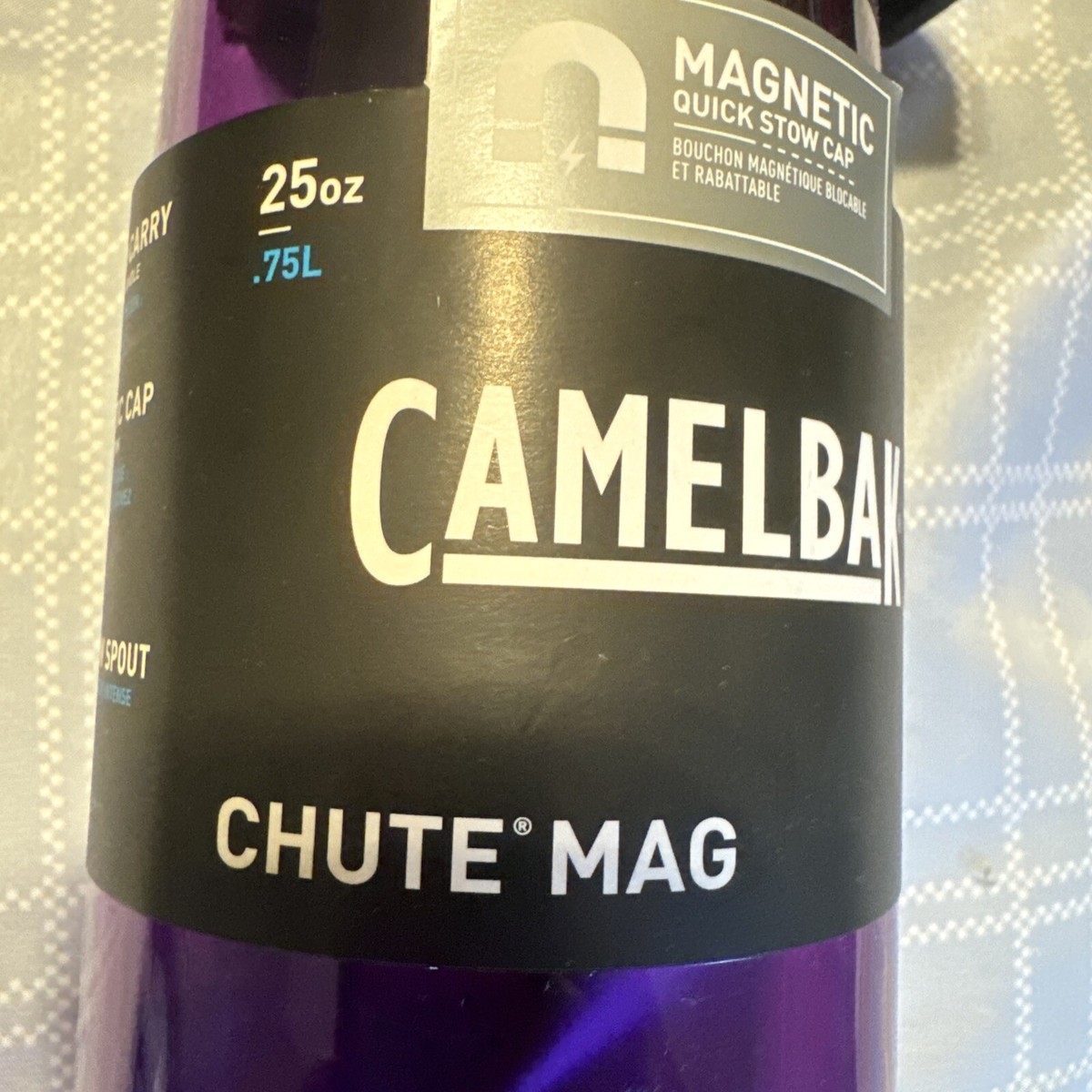 CAMELBAK Chute Mag Trinkflasche – 600 Ml, Aus 50 % Recyceltem Material, Mit Magnetverschluss, Lupinenfarben