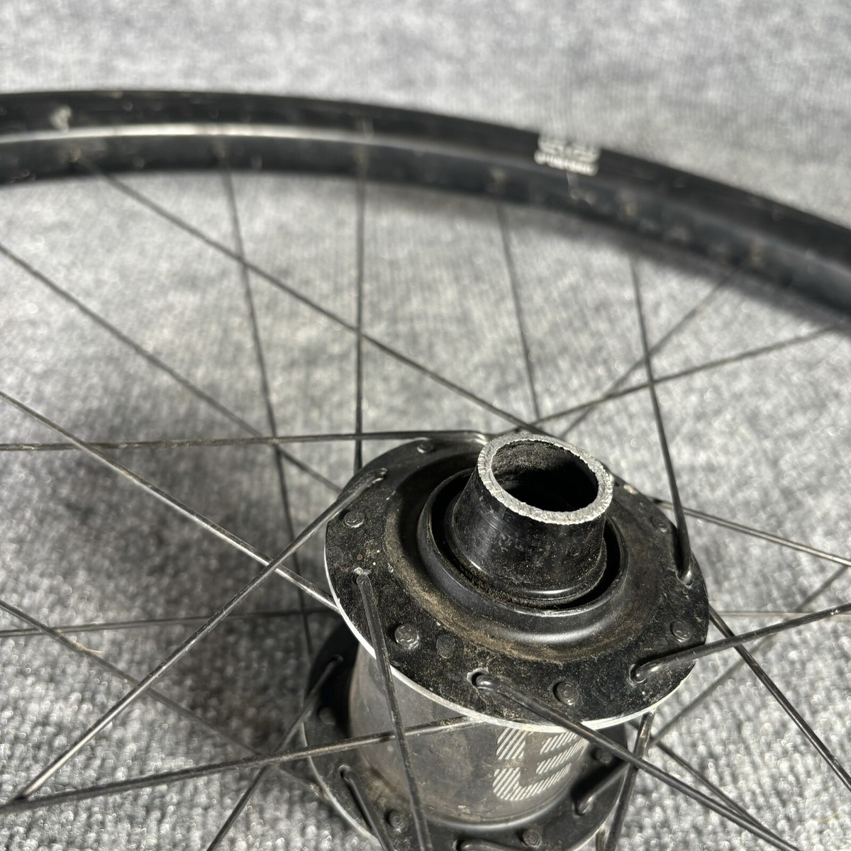 E*Thirteen TRSR Carbon MTB Front Wheel Rim 28 Hole 31mm Bike 27.5