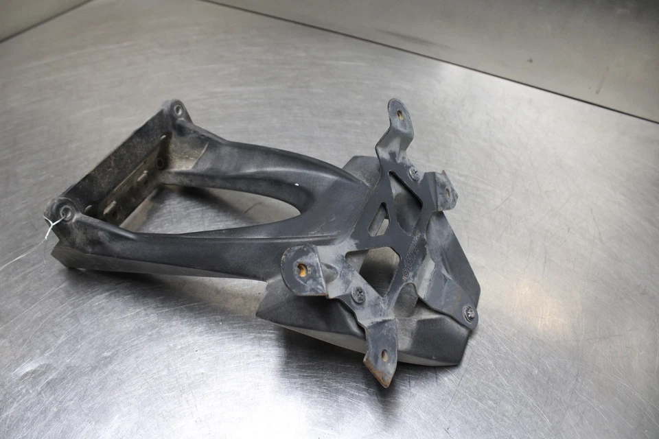 06-12 BMW F800ST REAR BACK FENDER MUD GUARD Foto 2 de 4