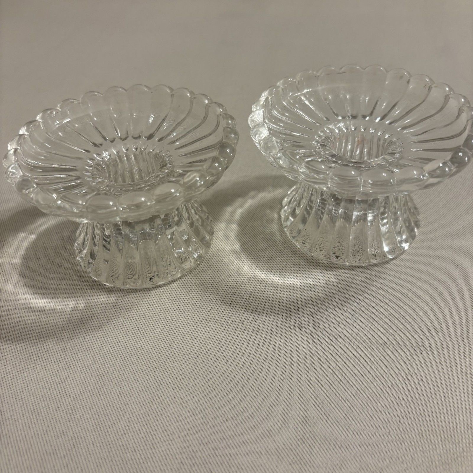 S Pair Scalloped Pedestal Mcm
