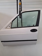 Porte avant et accessoires Saab 900