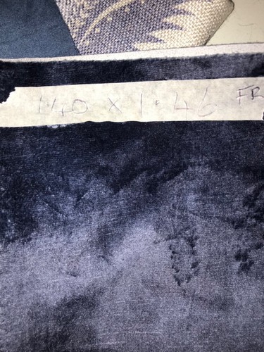 1.4x1.43m wide of navy blue velvet fabric - Picture 2 of 3