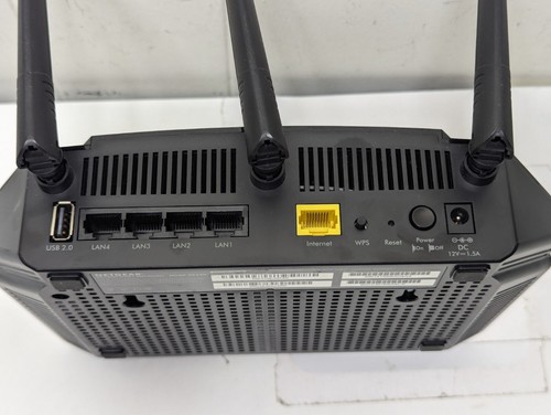 NETGEAR R6330 AC1600 1300 Mbps Dwuzakresowy router WiFi - czarny - Zdjęcie 4 z 6