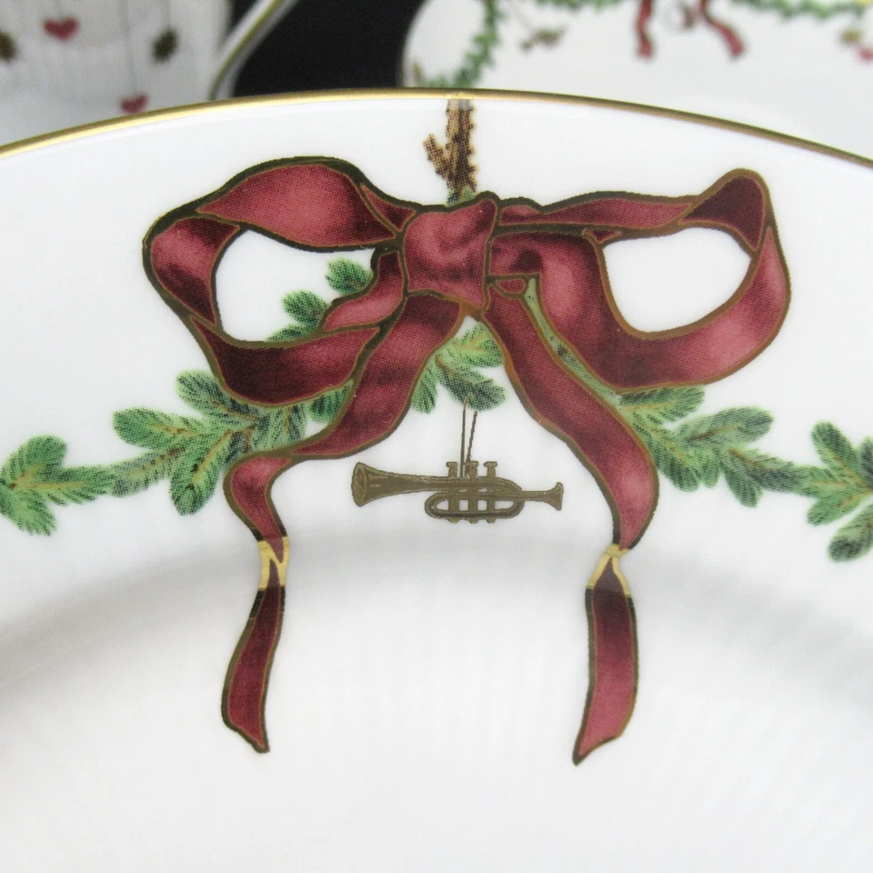 Royal Copenhagen Porzellan Kaffeegedeck 3-teilig Serie Star Fluted Christmas - Bild 4 von 4