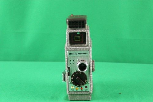 USED, BELL & HOWELL, 8mm, VINTAGE MOVIE CAMERA, MODEL # 319, 1 OWNER, 1950's UP - Imagen 5 de 12