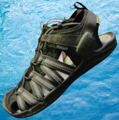 KEEN Newport H2 Closed Toe Water Sandal Women's 8/Men's 6.5 Brand New W/Out Box