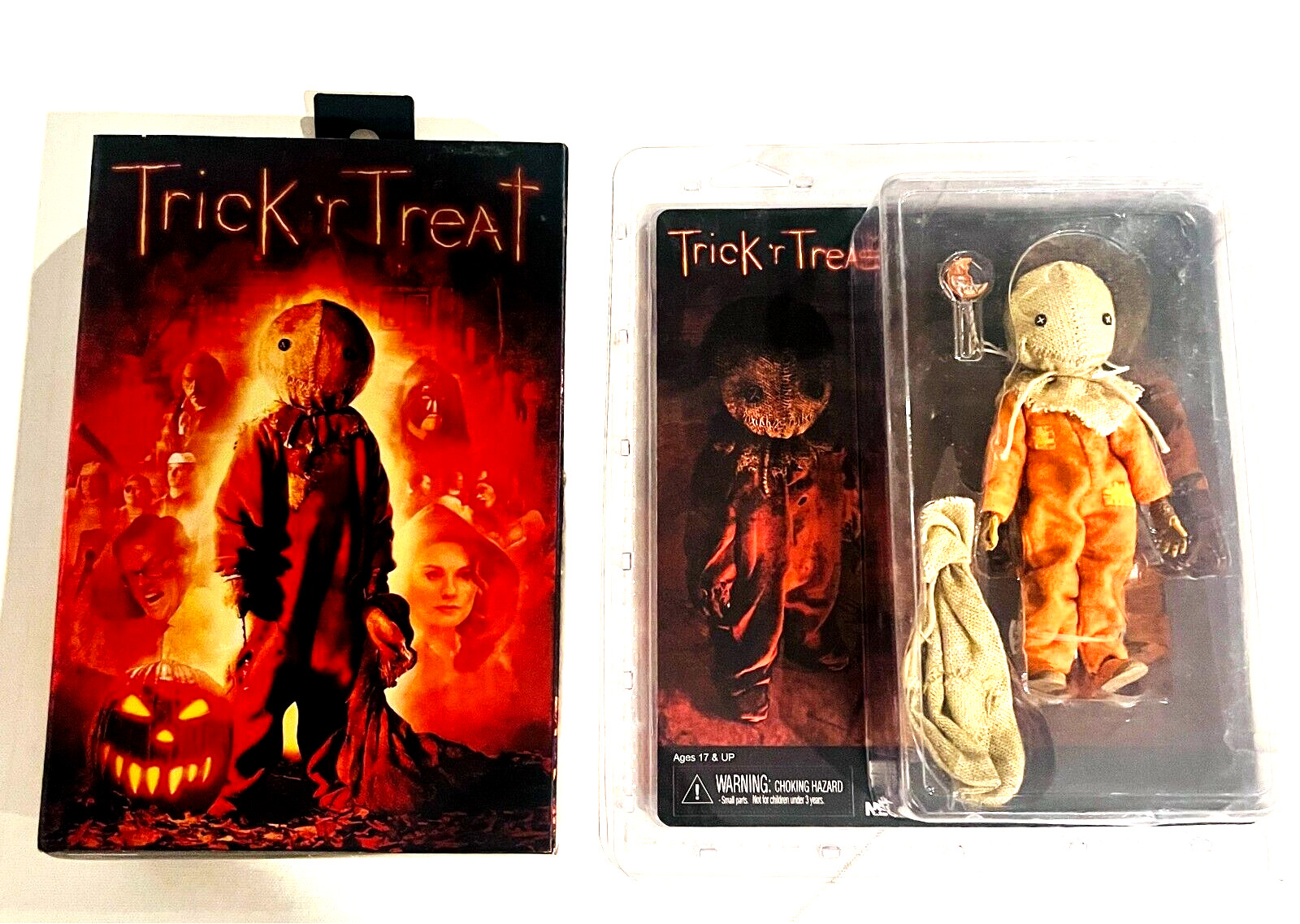 LOT OF 2 TRICK R TREAT 7