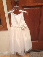 Sweet Kids Inc.  flower girl dress White Sleeveless Brand New Size 2