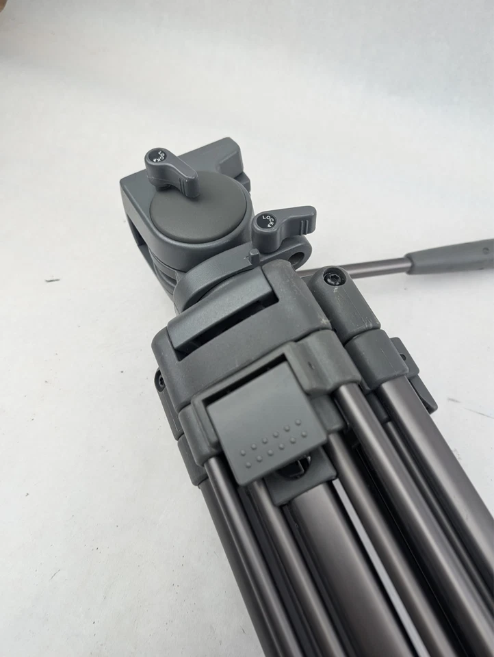 Libec Professional Tripod with Head – Heavy-Duty Video Tripod - Image 3 of 4