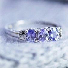 Size 6.75, vintage Sterling 925 silver handmade band ring with amethyst