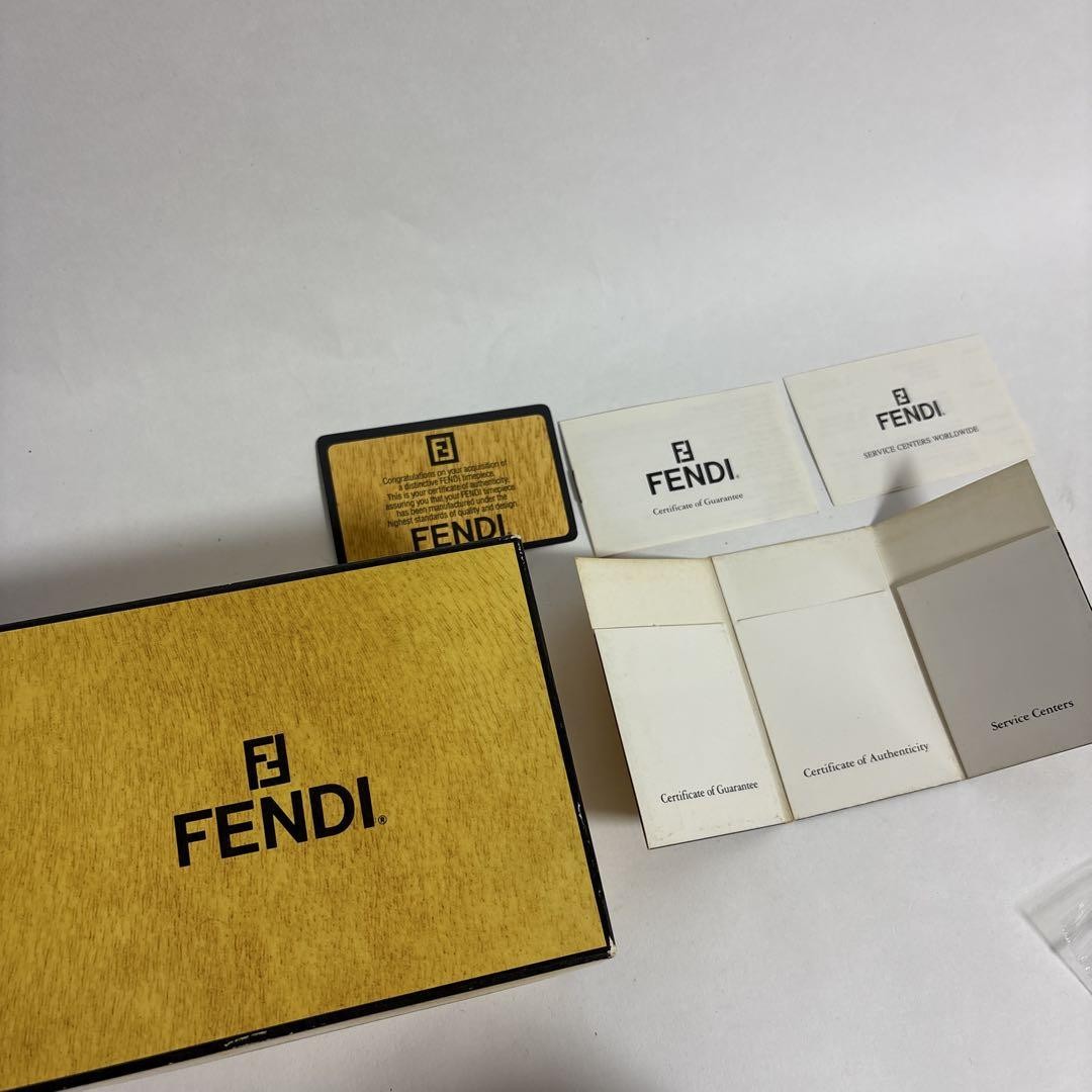 正規品　FENDI 700L/動作良好 人気モデル ヴィンテージ Popular Vintage Model Fendi 700L in Good Working Condition