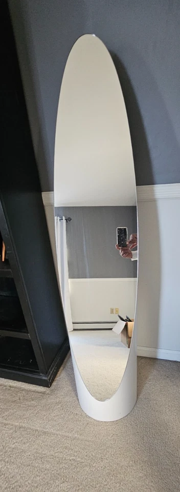 Vintage Lipstick Mirror - Image 3 of 3