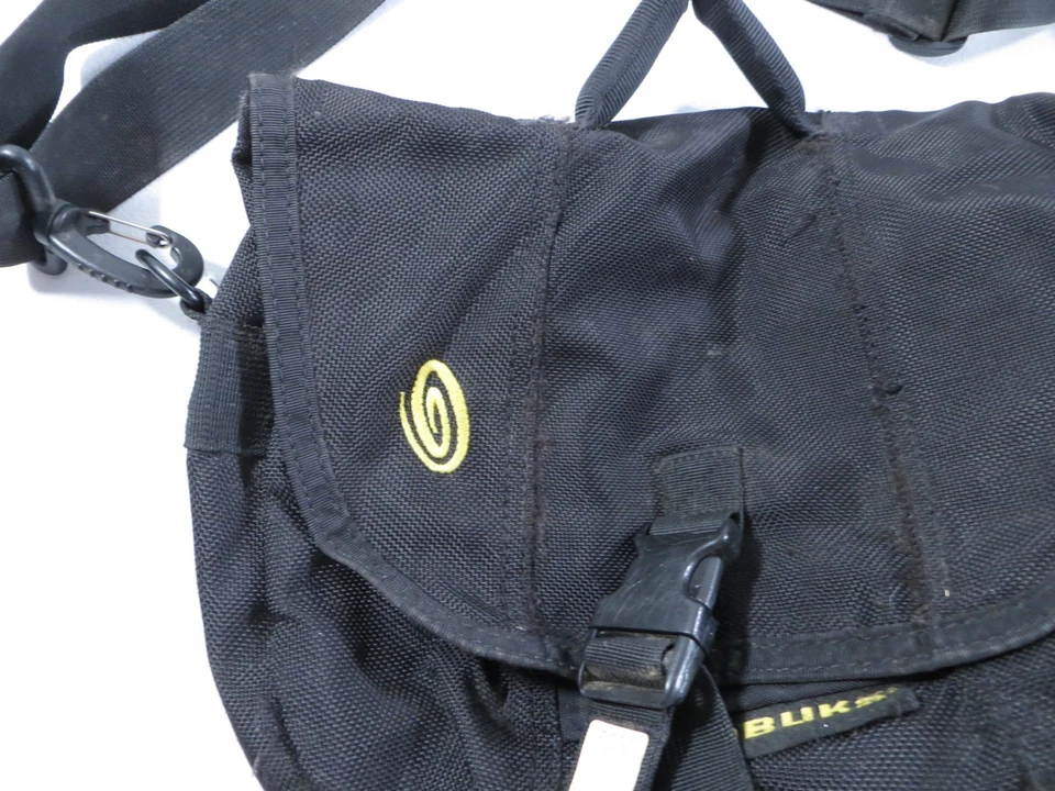 Timbuk2 Bolso Mensajero Cierre Hebilla Correa Ajustable Negro Pequeño Foto 2 de 4