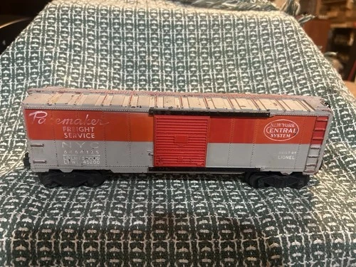 Lionel O Gauge NYC New York Central Box Car #6464-125  Pacemaker Well Used.