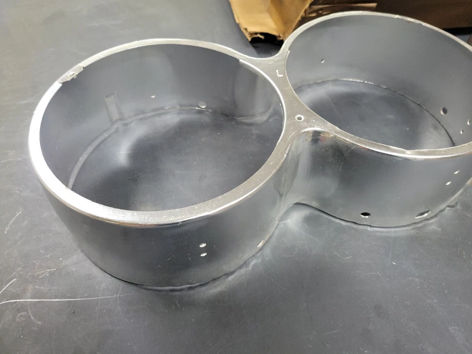 RARE NOS MOPAR 1961 DODGE Headlight HOUSING POLARA DART 1962 CUSTOM 880 PAIR L/R - Image 2 of 4