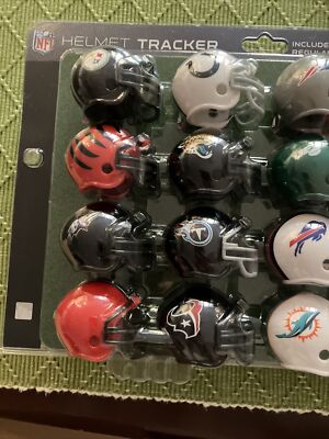 NFL 32 Piece Tracker Set Riddell Pocket Pro Gumball Size Football