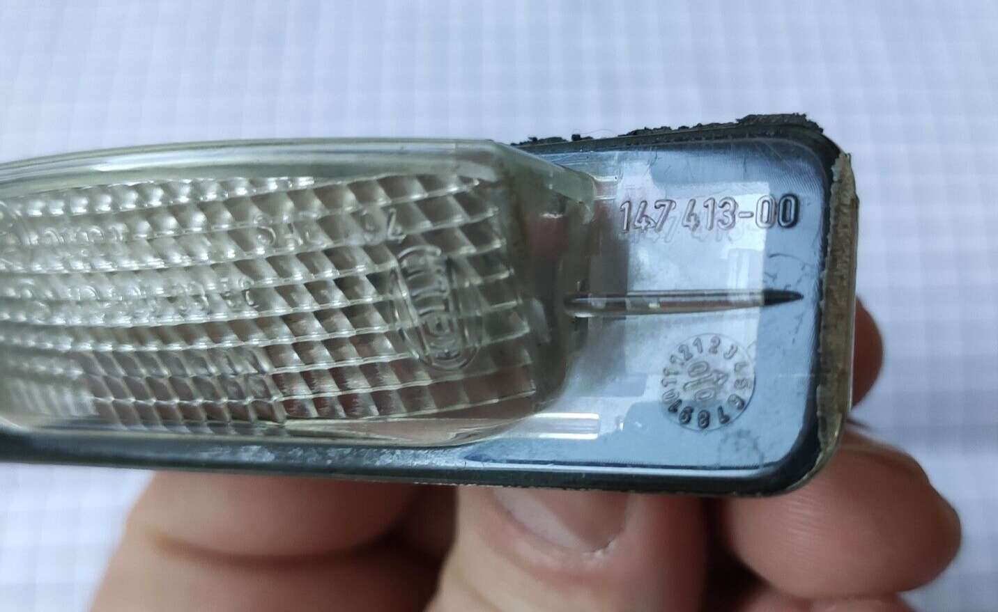 Original Mercedes Benz W208 W202 R170 HELLA license plate light