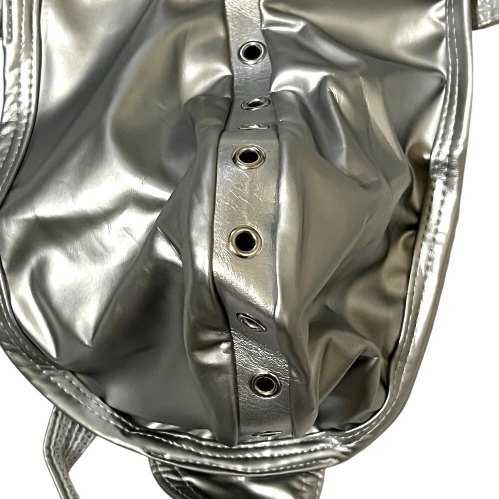 Foto 2 di 7