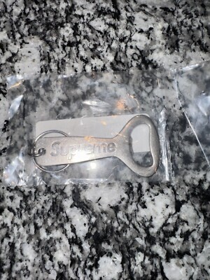 小物 Supreme Bottle Opener Keychain Supreme Bottle Opener Keychain (FW24) - $18