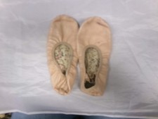 Dance Ballet Shoes DanzNMotion Child 2M Leather Single Strap Full Sole