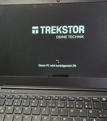 Trekstore Primebook P14 mit Netzteil