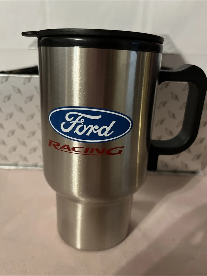 Juego de regalo vaso y bote Ford Racing Foto 3 de 4